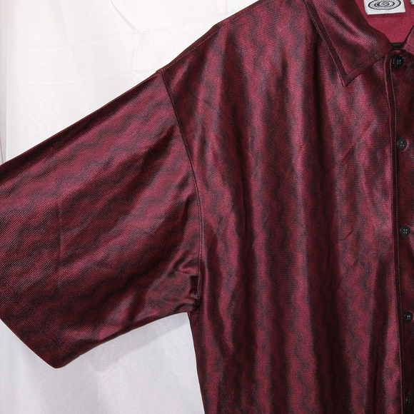 Vintage Mens Club Rave Shirt Street Culture Button Up Shiny Red Wave Size XL - Picture 3 of 15